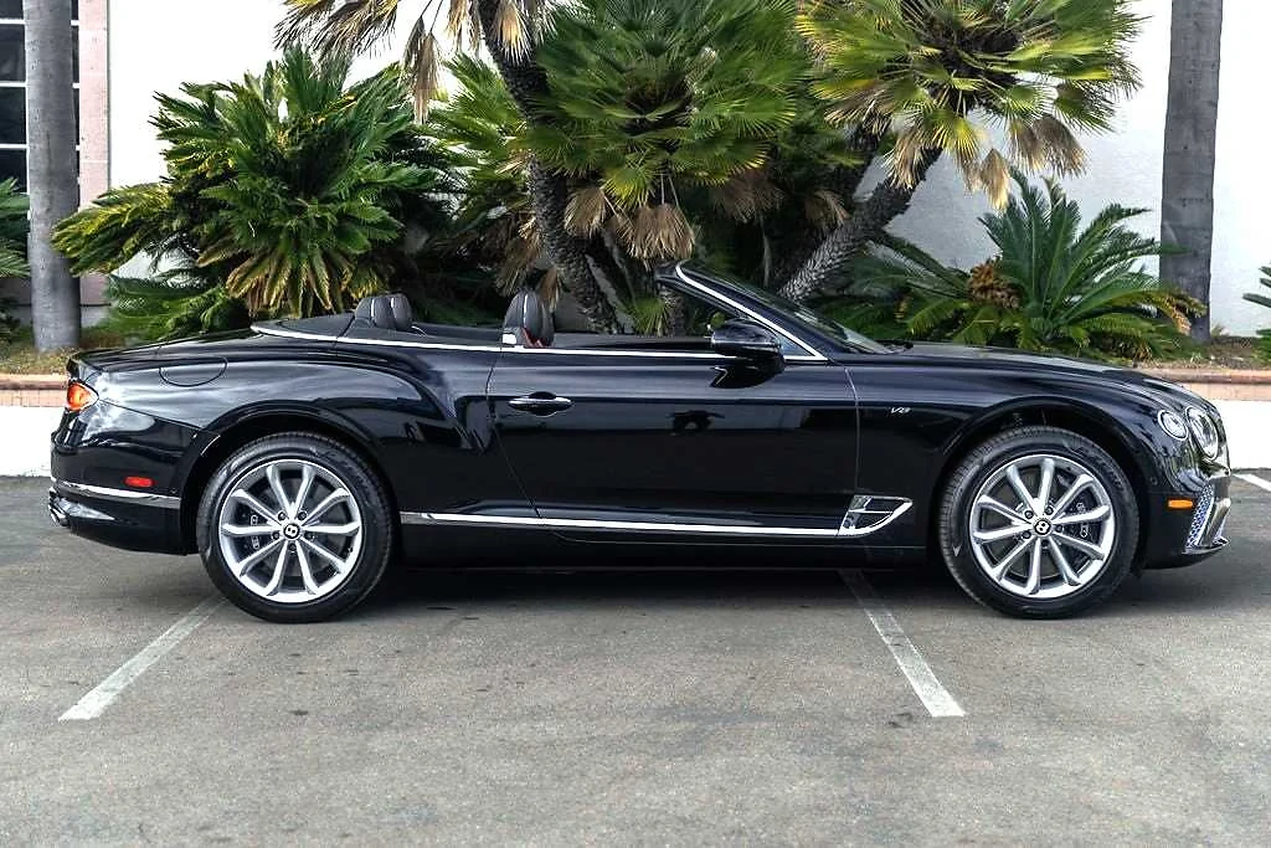 Bentley Continental GTC for international visitor car rentals — Miami long-stay luxury car rental — MIAMI RENT LUXURY guide