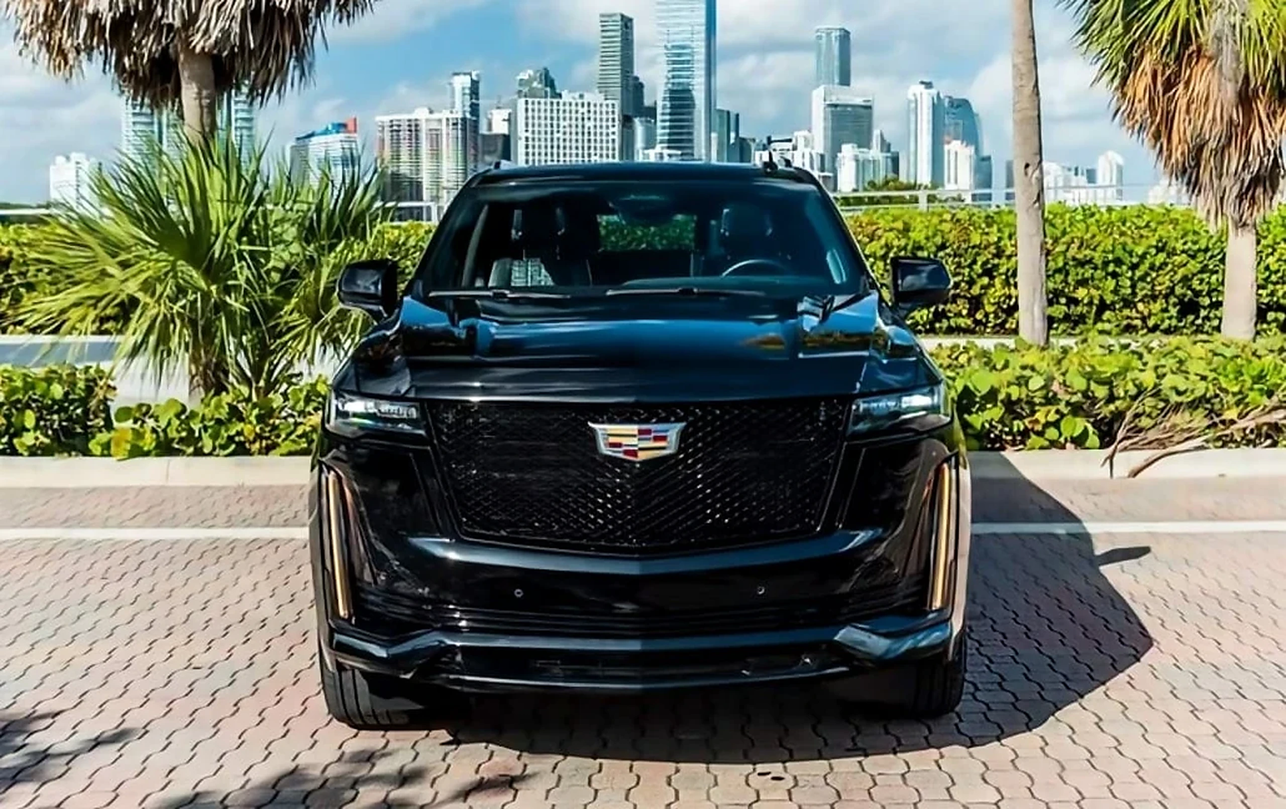 Cadillac Escalade ESV for family vacation luxury suv rentals — Miami long-stay luxury car rental — MIAMI RENT LUXURY guide