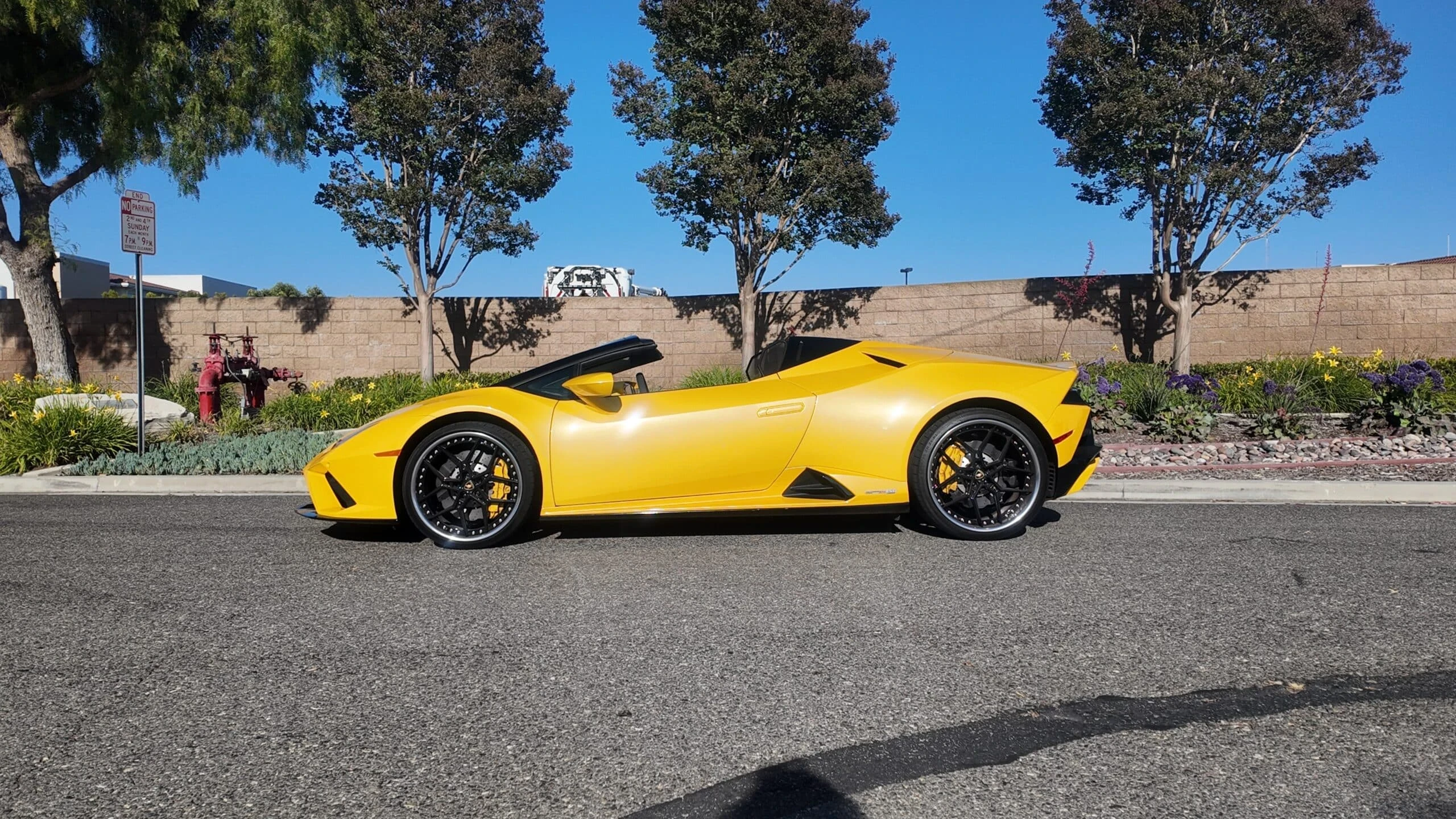 Lamborghini Huracán EVO Spyder detail relevant to multi-car exotic rental coordination on MIAMI RENT LUXURY