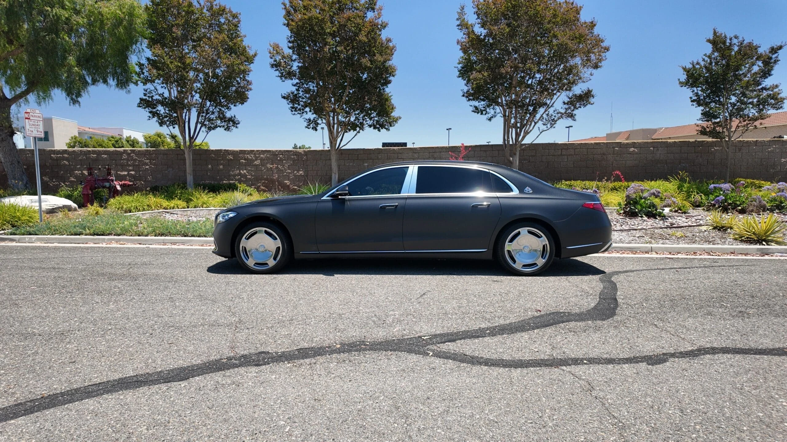 Mercedes-Maybach S 580 detail view selected for MIAMI RENT LUXURY